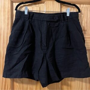 & Other Stories - Black linen shorts - size 10
